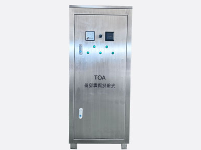 二氧化鈦（AOT) 消毒器